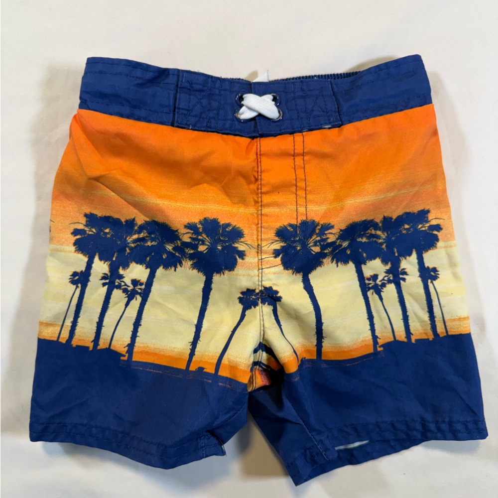 Share
Cat & Jack Boys Swim Trunks Sunset Palm Tree Print Board Shorts [ 3T ]